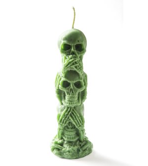 Магическая свеча "Три черепа" зеленного цвета