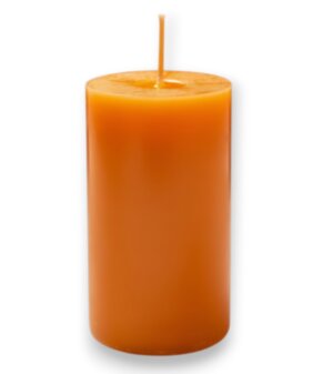 Восковая свеча колонна оранжевого цвета